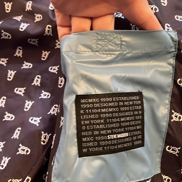 NWT-Steve Madden-L-ice blue& black-quilted, puffer, concealed hood, jacket/coat. - Picture 10 of 16